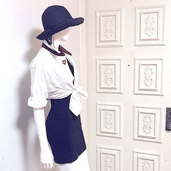 ♥️Sexy 90’s Style Black Halter Mini Dress Outfit - Picture 5 of 16